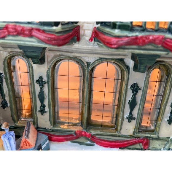 Lemax Packard Inn 2003 Lighted Holiday Village Decoration Porcelain Figurine - Picture 9 of 11